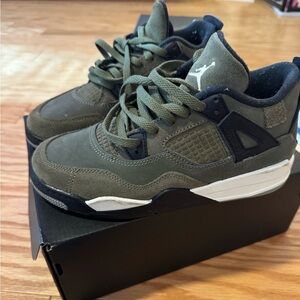 Jordan 4 retros PS size 3